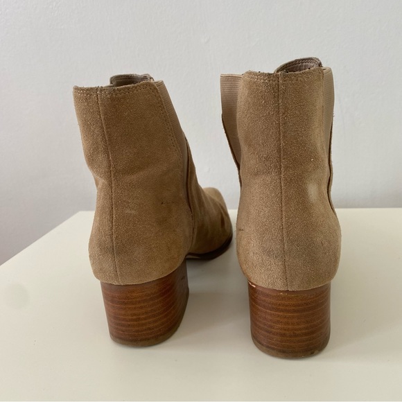 UO Chelsea Booties - Picture 10 of 12